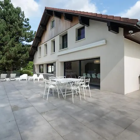 Maison Calypso Luxury Lakefront With Hot Tub & Sauna Tatil Evi *